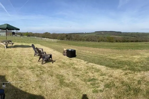 Kulübe, 1 Büyük (Queen) Boy Yatak