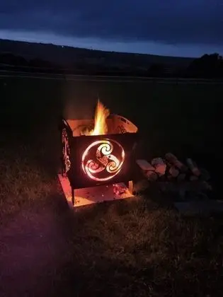 Kulübe, 1 Büyük (Queen) Boy Yatak