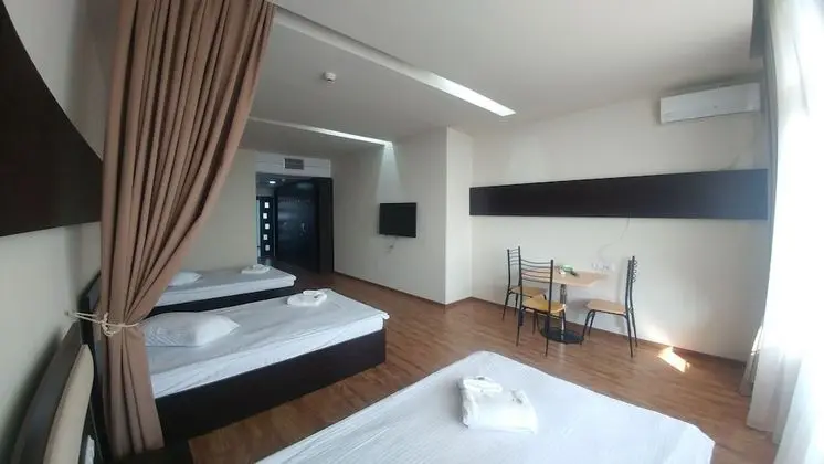 Economy Üç Kişilik Oda