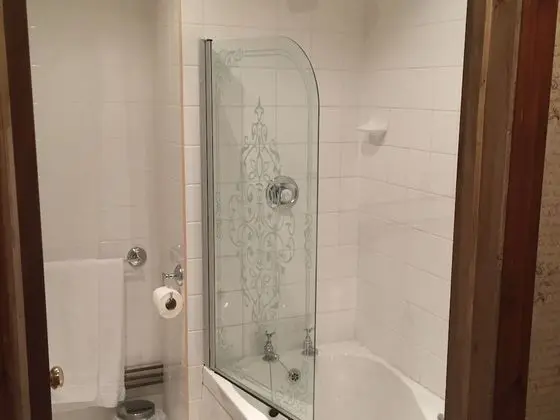 Superior Tek Büyük Yataklı Oda, Banyolu/Duşlu (Superior Double with Bath)