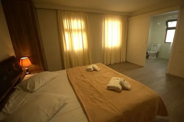 Kır Evi, Teras