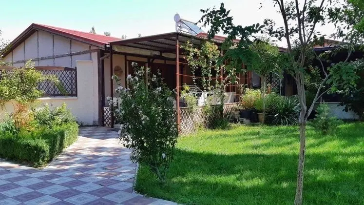 Kır Evi, Teras