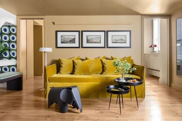 Apart Daire, Ek Bina