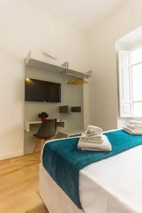 Comfort Tek Büyük Yataklı Oda