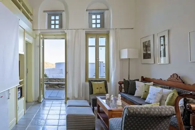 Design Apart Daire (Home Above)