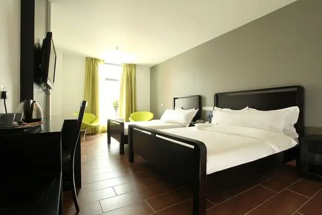 Deluxe Üç Kişilik Oda