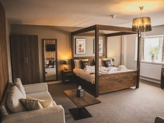 Deluxe Tek Büyük Yataklı Oda, 1 En Büyük (King) Boy Yatak ve Çekyat (Four Poster Bed)