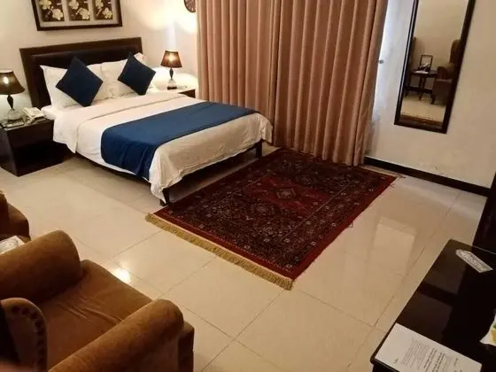 Standard Tek Büyük Yataklı Oda