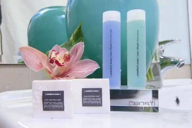 Büyük Yataklı Tek Kişilik Oda