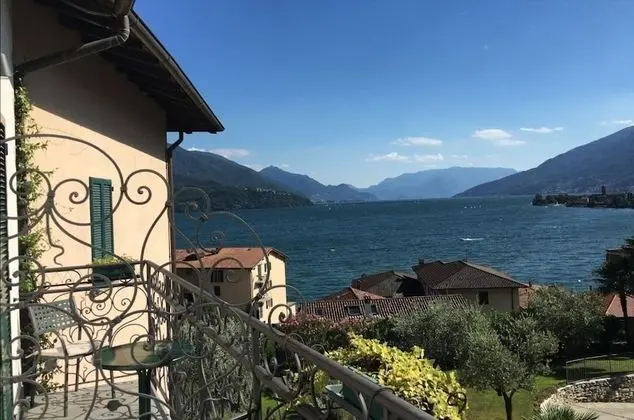 Tek Büyük veya İki Ayrı Yataklı Oda, Balkon