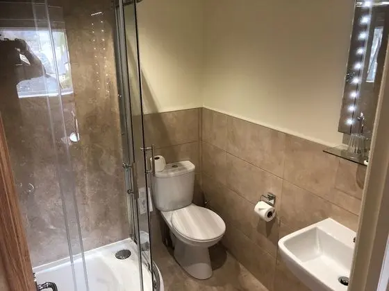 Tek Büyük veya İki Ayrı Yataklı Oda, Banyolu/Duşlu, Dağ Manzaralı