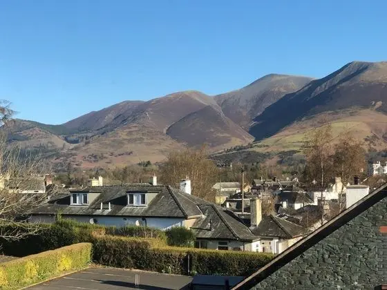 Tek Büyük veya İki Ayrı Yataklı Oda, Banyolu/Duşlu, Dağ Manzaralı