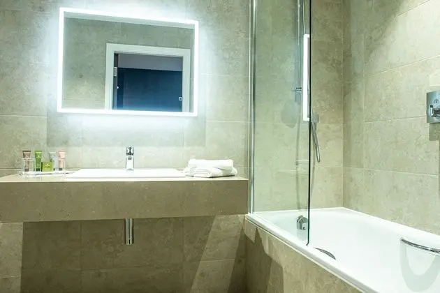 Luxury Tek Büyük Yataklı Oda