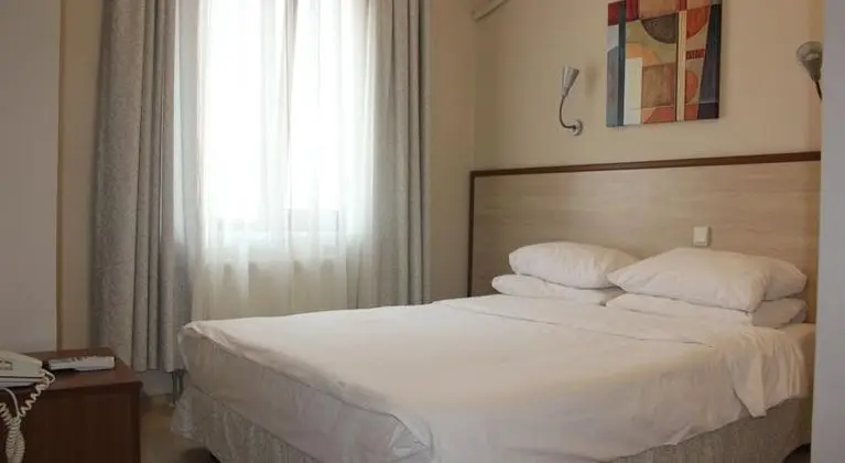 Standart Oda, Şehir Manzaralı