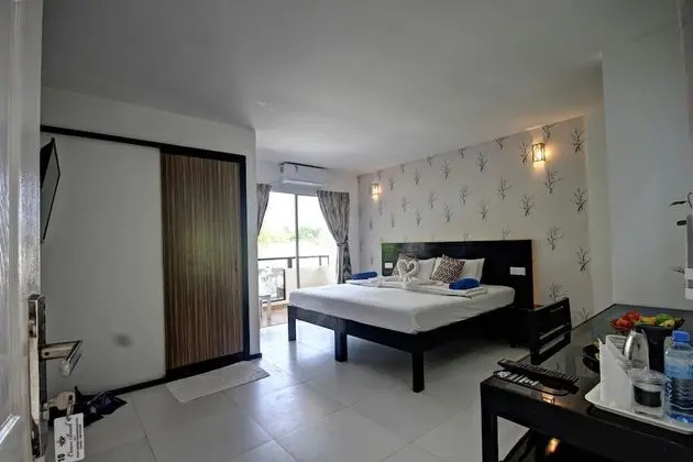 Deluxe Tek Büyük Yataklı Oda, 1 Yatak Odası, Sigara İçilmez, Plaj Manzaralı