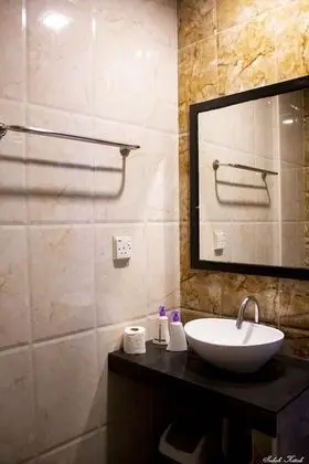 Deluxe Tek Büyük veya İki Ayrı Yataklı Oda