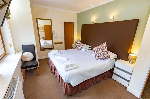 Standard Tek Büyük veya İki Ayrı Yataklı Oda, Banyolu/Duşlu (Rooms 2-3)