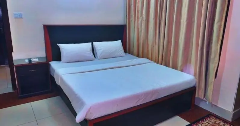 Deluxe Tek Büyük veya İki Ayrı Yataklı Oda