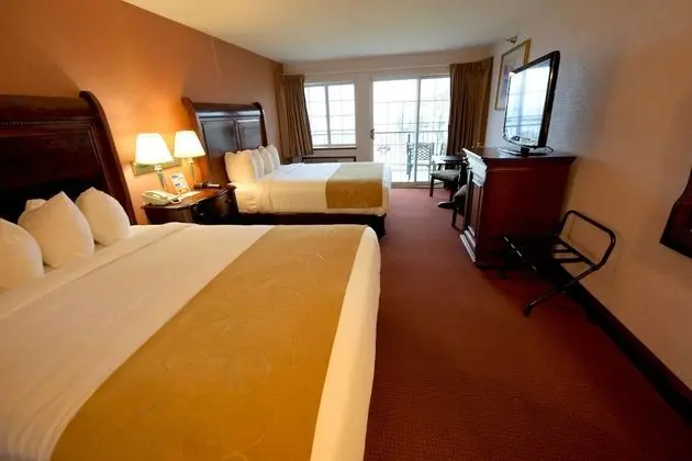 Deluxe Oda, 2 Büyük (Queen) Boy Yatak, Göl Manzaralı