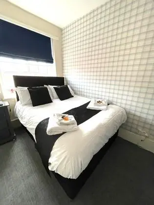 Tek Büyük Yataklı Oda, Banyolu/Duşlu (Compact - Room 07)