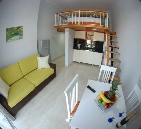 Stüdyo, Deniz Manzaralı