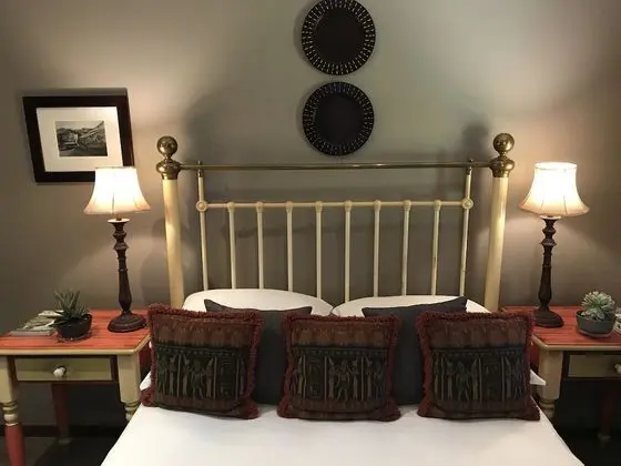 Luxury Tek Büyük Yataklı Oda