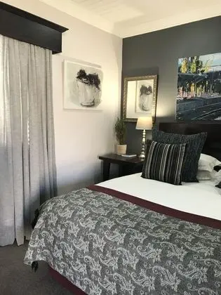 Luxury Tek Büyük Yataklı Oda