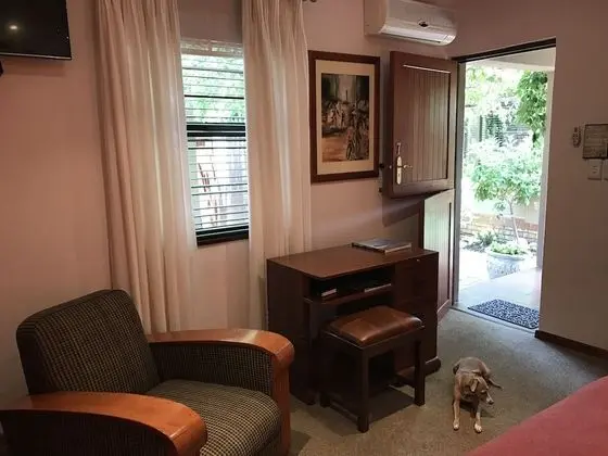 Standard Tek Büyük veya İki Ayrı Yataklı Oda (Luxury Suite)