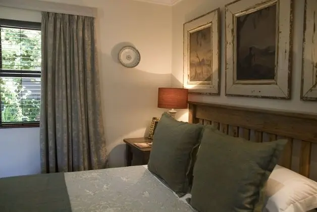 Standard Tek Büyük veya İki Ayrı Yataklı Oda (Luxury Suite)
