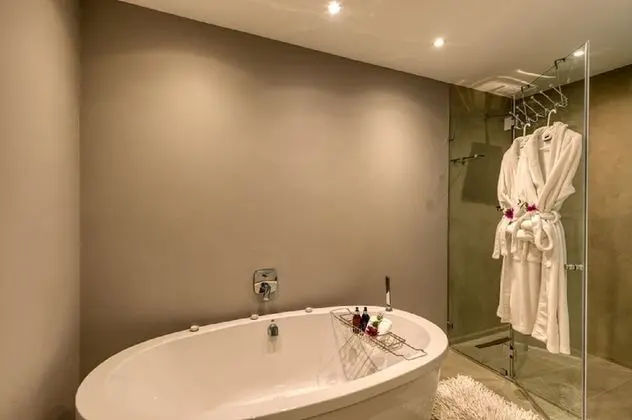 Luxury Oda, 1 En Büyük (King) Boy Yatak, Balkon, Okyanus Manzaralı