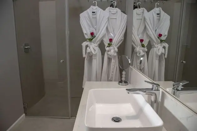 Luxury Oda, 1 En Büyük (King) Boy Yatak, Balkon, Okyanus Manzaralı