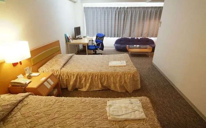Standard Üç Kişilik Oda, Sigara İçilebilir