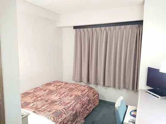 Tek Kişilik Oda, Sigara İçilebilir