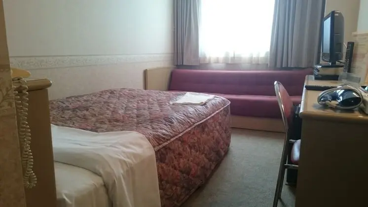 Deluxe Tek Kişilik Oda, Sigara İçilebilir