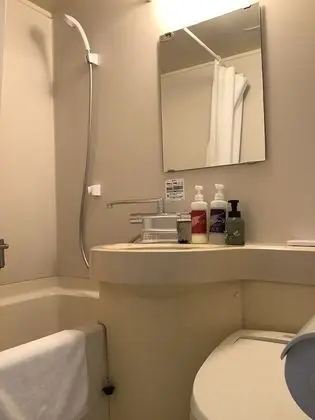 Tek Kişilik Oda, Sigara İçilmez