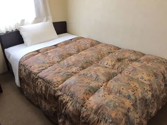 Tek Kişilik Oda, Sigara İçilmez
