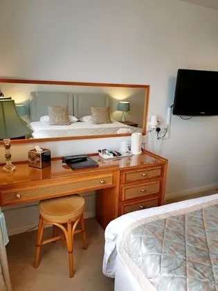 Deluxe Tek Büyük veya İki Ayrı Yataklı Oda, Banyolu/Duşlu, Avlu Manzaralı (Old Stables)