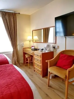 Deluxe Tek Büyük veya İki Ayrı Yataklı Oda, Banyolu/Duşlu, Avlu Manzaralı (Old Stables)