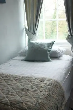 Deluxe Tek Büyük veya İki Ayrı Yataklı Oda, Banyolu/Duşlu, Avlu Manzaralı (Old Stables)