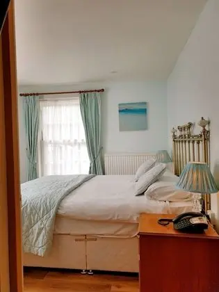 Deluxe Tek Büyük Yataklı Oda, Banyolu/Duşlu, Avlu Manzaralı (Old Stables/Main House)