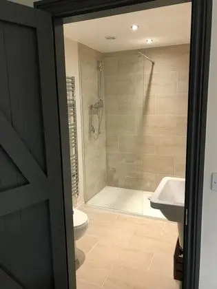 Superior Apart Daire, Banyolu/Duşlu (Farn)