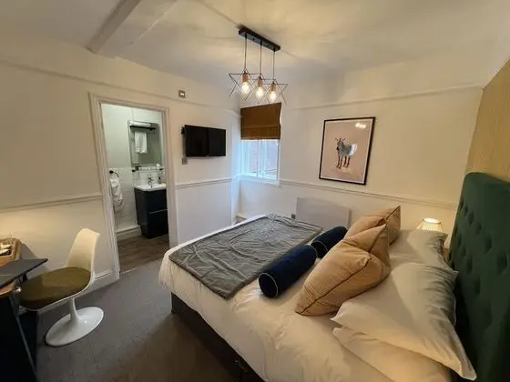 Deluxe Tek Büyük Yataklı Oda, Banyolu/Duşlu