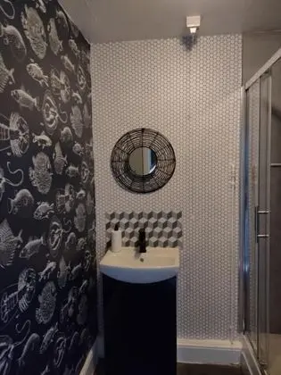 Family Oda, Banyolu/Duşlu