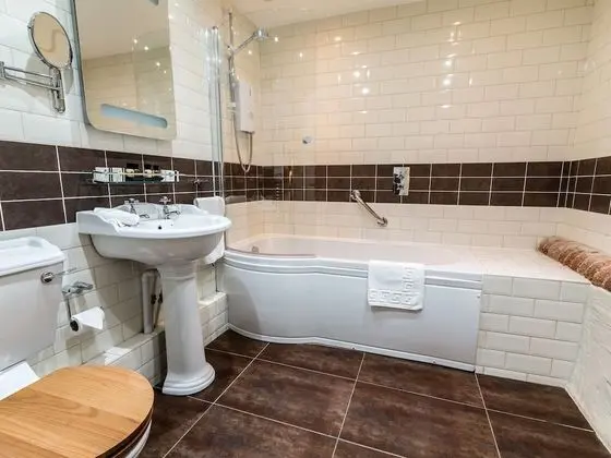 Luxury Tek Büyük Yataklı Oda, Banyolu/Duşlu (The Tansor)
