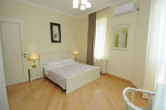 Deluxe Tek Büyük Yataklı Oda, Şehir Manzaralı, Köşe