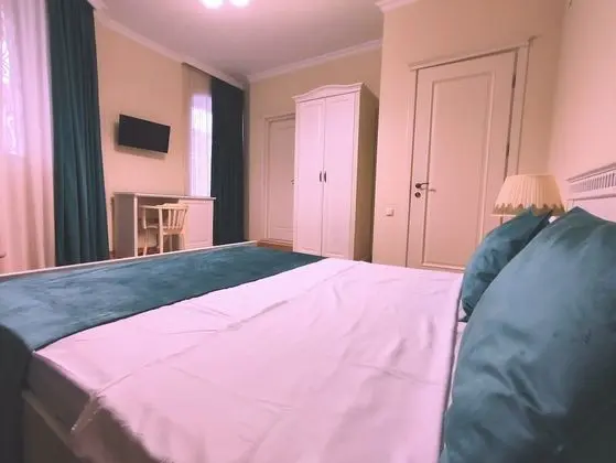 Deluxe Tek Büyük Yataklı Oda, Şehir Manzaralı, Köşe