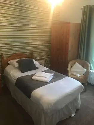 Tek Kişilik Oda, 1 Tek Kişilik Yatak, Sigara İçilmez