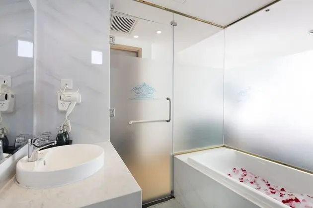 Senior Oda, Balkon, Deniz Manzaralı
