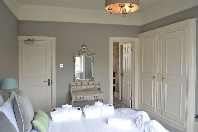 Tek Büyük veya İki Ayrı Yataklı Oda, Küvet (Room 3)