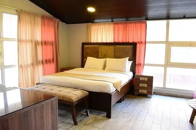 Süit, Bağlantılı Odalar (3 Rooms)